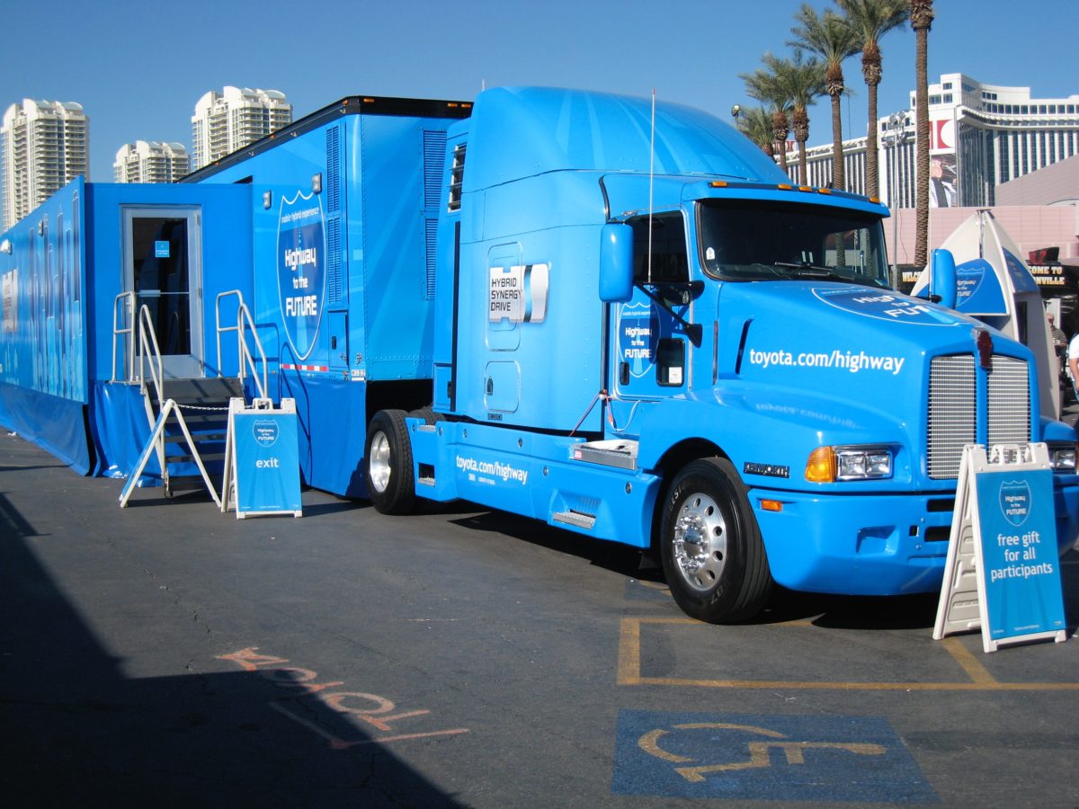 Toyota Mobile Hybrid Experience